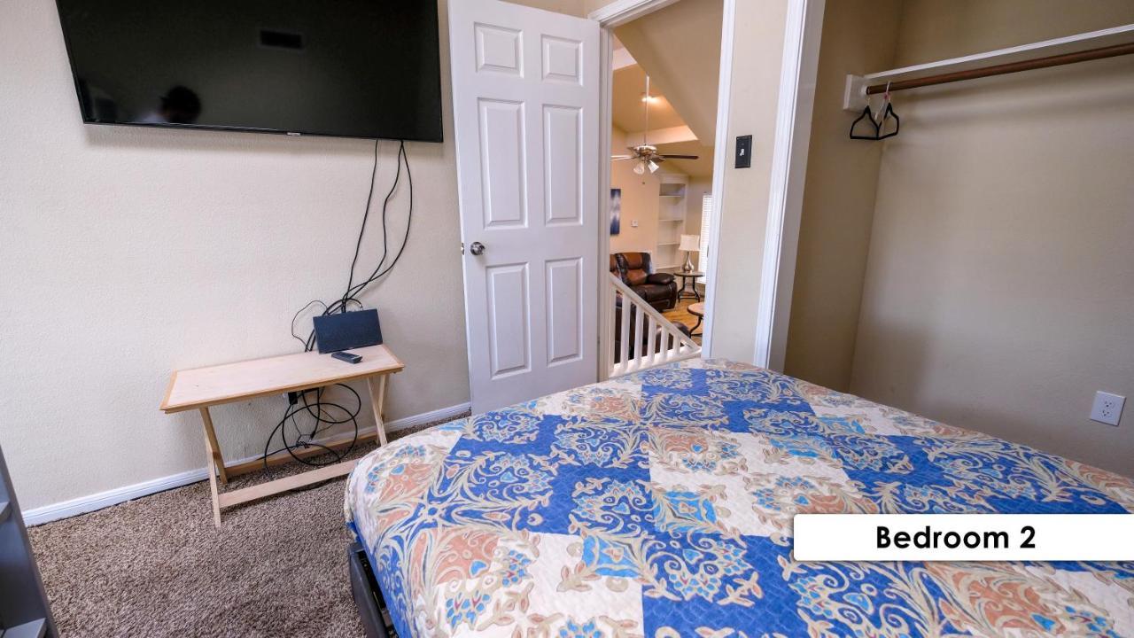 Pool House, 20 Minutes From Dt 4Bdr For 10 Guests - Winkleman Villa Houston Ngoại thất bức ảnh